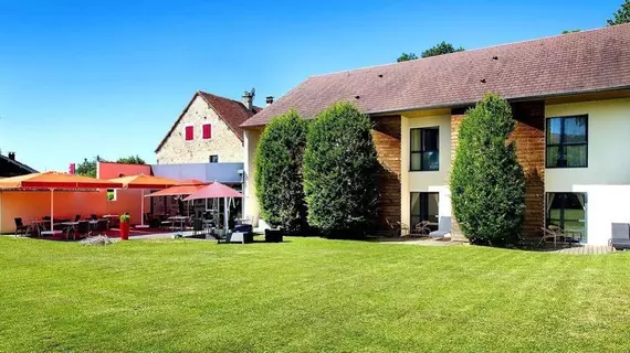 Hôtel Auberge de Chavannes | Bourgogne-Franche-Comte - Jura (bölge) - Courlans