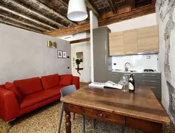 Residenza Roccamaggiore | Veneto - Verona (ve civarı) - Verona - Citta Antica