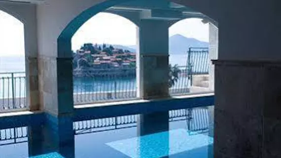 Hotel Romanov | Sveti Stefan