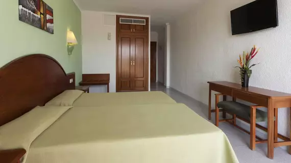 Hotel Riutort | Balearic Adaları - Mayorka Adası - Palma de Mallorca - El Arenal