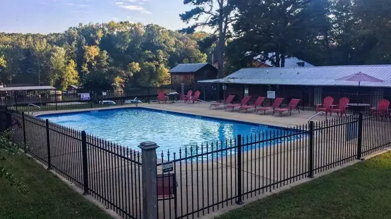 Lindseys Resort | Arkansas - Heber Springs