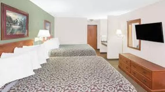 Days Inn and Suites Brinkley | Arkansas - Forrest City (ve civarı) - Brinkley