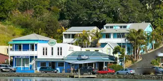 Mangonui Waterfront Apartment Motels