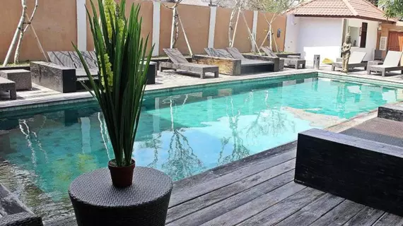 Mirah Hostel | Bali - Kuta - Legian Kent Merkezi