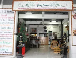 Gong Corner Homestay - Hostel | Bali - Kuta - Legian Kent Merkezi