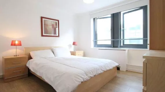 City Stay Aparts - Liverpool Street Apartment | Londra (ve civarı) - London City Center - City of London