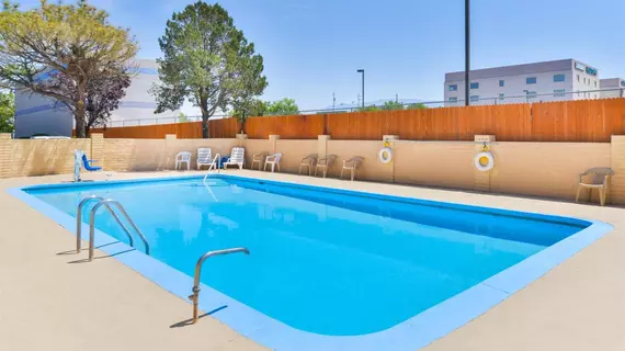 Americas Best Value Inn Midtown Albuquerque | New Mexico - Albuquerque (ve civarı) - Albuquerque - Albuquerque Merkezi