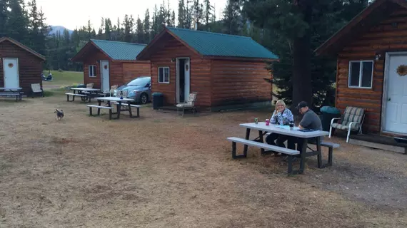 Stanton Creek Lodge | Montana - Essex