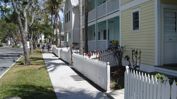 Truman Annex Condominiums | Florida - Key West