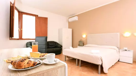 Hotel Villa Piras | Sardinya - Sassari - Algero