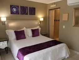 Homestay Travel Guest House | Gauteng - City of Tshwane - Johannesburg (ve civarı) - Roodepoort