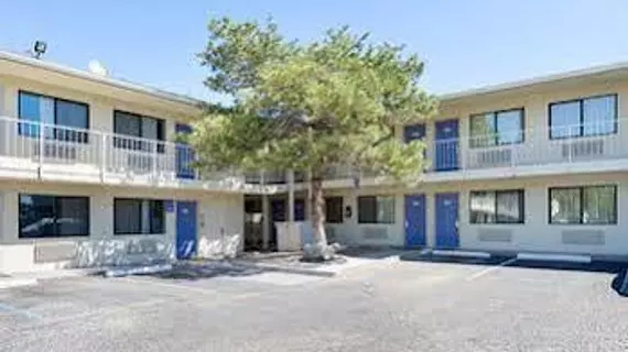 Motel 6 Carson City | Nevada - Carson City (ve civarı) - Carson City