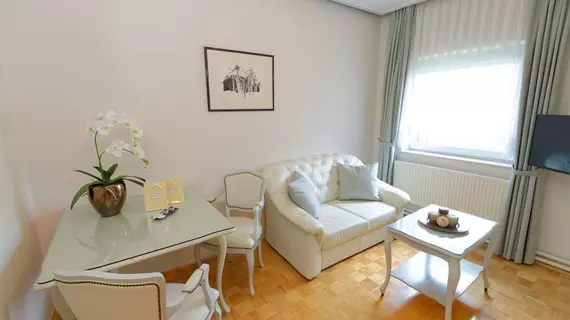 ApartHotel Vila Minka | Ljubljana (ve civarı)