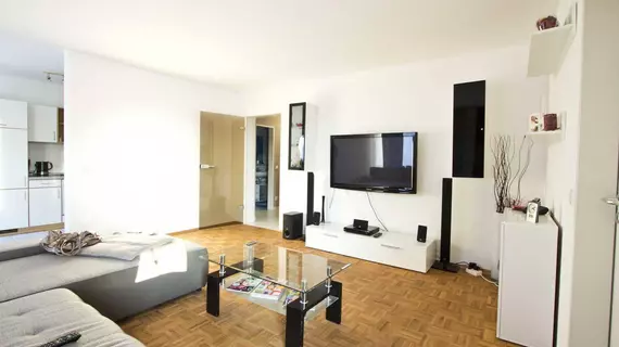 QUALITY APARTMENTS HANNOVER by DMZV GmbH | Aşağı Saksonya - Hannover (ve civarı) - Hannover - Centre