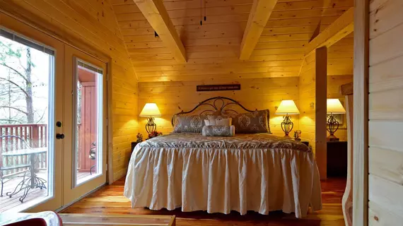 Honeymoon Hills Cabin Rentals | Tennessee - Gatlinburg - Pigeon Forge (ve civarı) - Gatlinburg