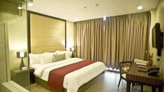 Goldberry Suites and Hotel | Mactan Island - Lapu-Lapu