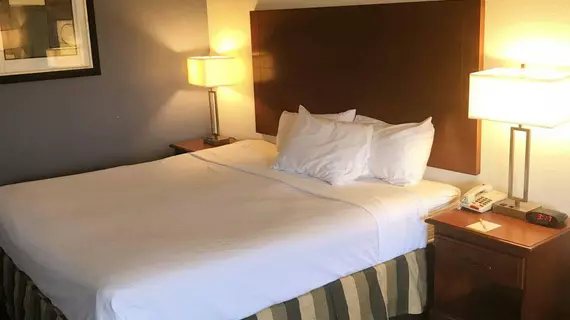 Days Inn and Suites - Mobile | Alabama - Mobile (ve civarı) - Mobile