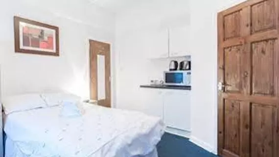 Thurlow Gardens Guest House | Londra (ve civarı) - Brent - Wembley