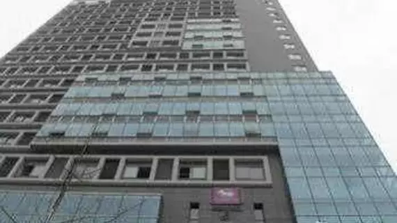 Chengdu Lilac Hotel Fei Cheng Branch | Sişuan - Chengdu - Shahepu - Jinjiang