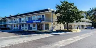 Motel 6 Charleston North