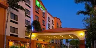 Holiday Inn Express and Suites Fort Lauderdale Airport West