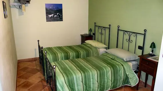 Agriturismo B&B El Cavajer | Piedmont - Cuneo (il) - Revello