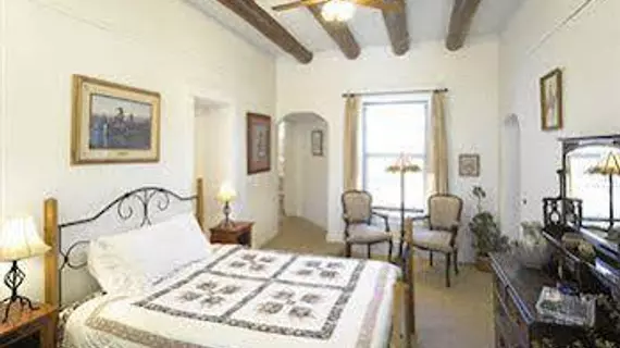 Casa del Gavilan Historic Inn | New Mexico - Cimarron