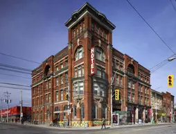 Gladstone Hotel