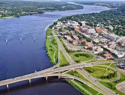 WorkPlaySuitescom | New Brunswick - Fredericton (ve civarı) - Fredericton