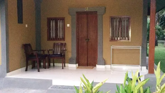 Suji Bungalow | Bali - Kuta - Kuta Merkezi