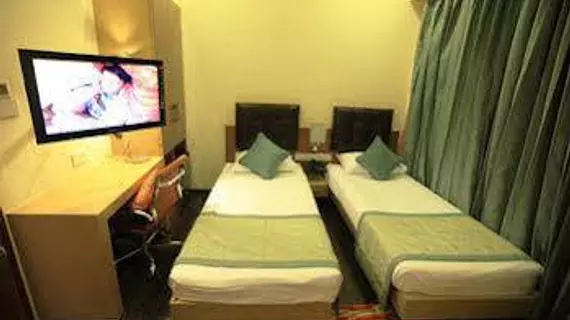 Riverview Hotel | Gujarat - Ahmedabad Bölgesi - Ahmedabad - Ahmedabad Kent Merkezi