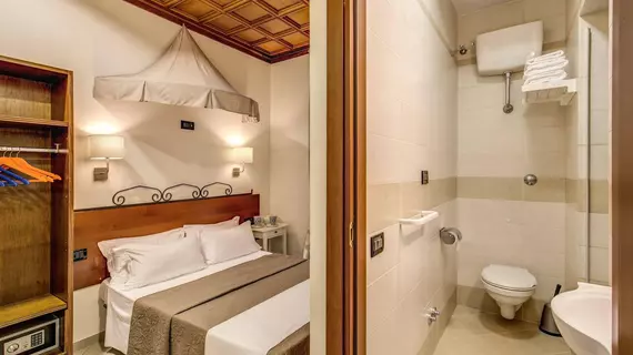 Artemis Guest House | Lazio - Roma (ve civarı) - Roma Kent Merkezi - Rione XVIII Castro Pretorio