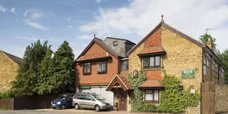 Oakwood Bed and Breakfast Heathrow