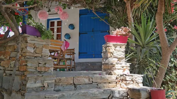 Sun Rock Apartments | Ege Adaları - Naxos