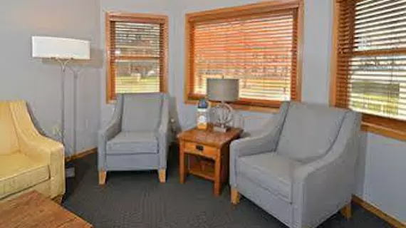 Westwood Shores Waterfront Resort | Wisconsin - Door County - Sturgeon Bay