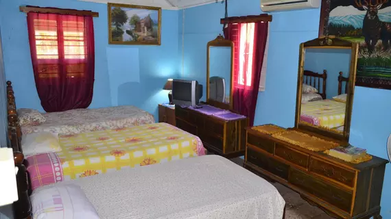 Little Shaw Park Guest House | Saint Ann - Ocho Rios (ve civarı) - Ocho Rios