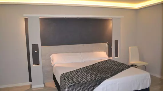 Hostal Overnight Madrid | Madrid Özerk Topluluğu - Madrid (ve civarı) - Centro - Malasana