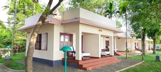 ILLIKKALAM LAKESIDE COTTAGES | Kerala - Kottayam Bölgesi - Kumarakom