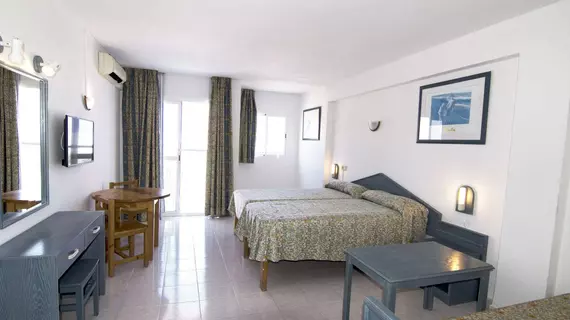 Apartamentos Central City | Balearic Adaları - İbiza Adası - Sant Antoni de Portmany - West End