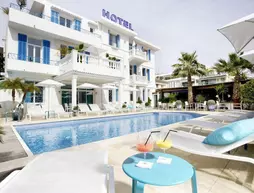 Hôtel Juan Beach | Provence - Alpes - Cote d'Azur - Var - Cannes (ve civarı) - Antibes - Antibes Burnu