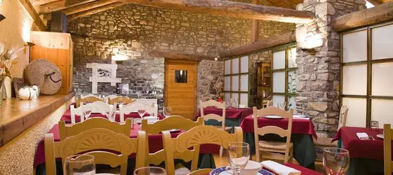 Hostal Almadiero | Aragon - Zaragoza (vilayet) - Burgui