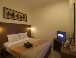 Hotel Poncowinatan | Yogyakarta Özel Bölgesi - Yogyakarta (ve civarı) - Yogyakarta - Kraton - Merkez Yogyakarta