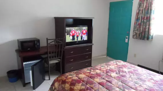 Hotel Real Inn | Kuzey Baja California - Tijuana (ve civarı) - Tijuana