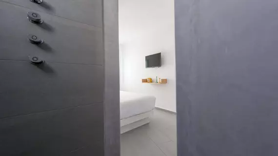 Neptune Luxury Spa Suites | Ege Adaları - Santorini