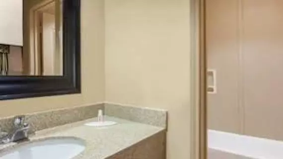 Baymont Inn & Suites - Alexander City | Alabama - Alexander City