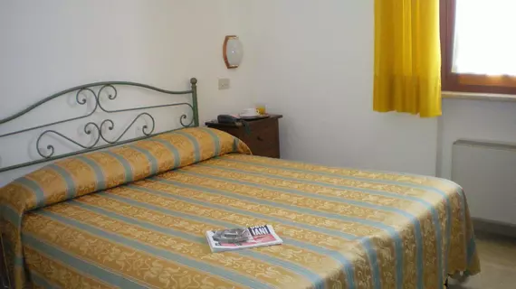 Hotel I Platani | Toskana - Siena (vilayet) - San Gimignano - Val d'Elsa