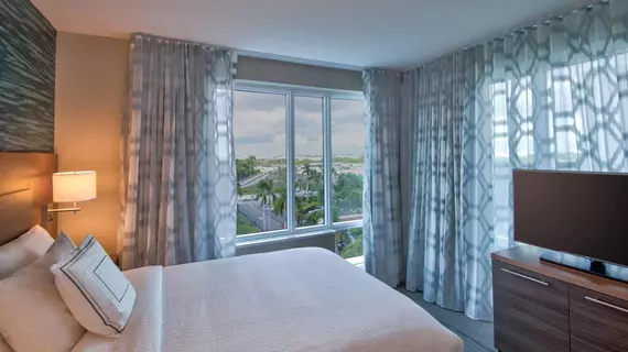 TownePlace Suites Miami Airport | Florida - Miami (ve civarı) - Miami