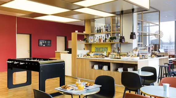 Ibis Styles Versailles Guyancourt | Ile-de-France - Yvelines (bölge) - Guyancourt