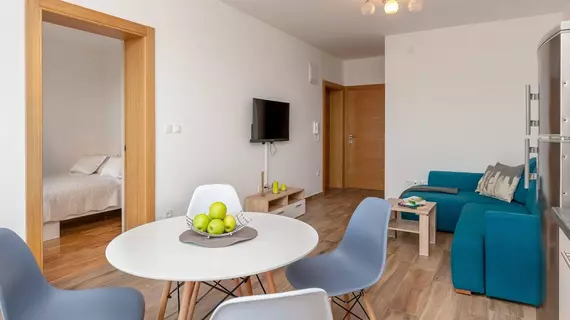 Apartments Mistral | Split-Dalmaçya - Bol