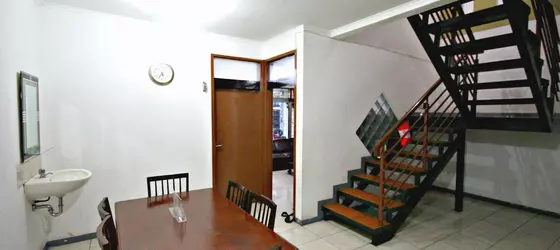 De Sun Pasteur Guest House | West Java - Bandung (ve civarı) - Bandung